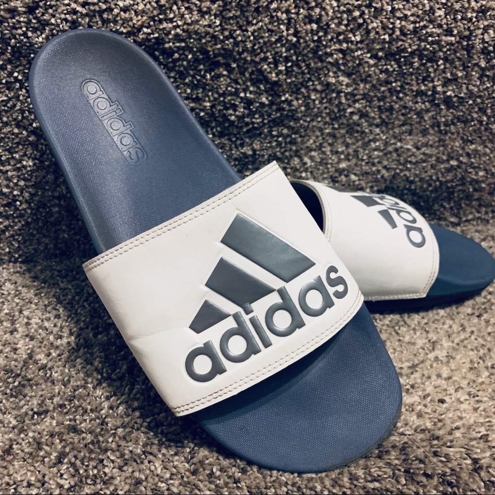 Men’s sz 9 adidas sandals